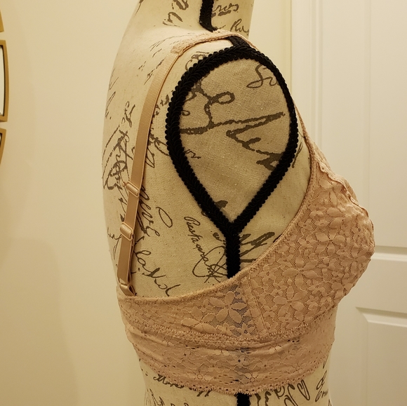 Wacoa Lace Wire Free Bra - Picture 2 of 3